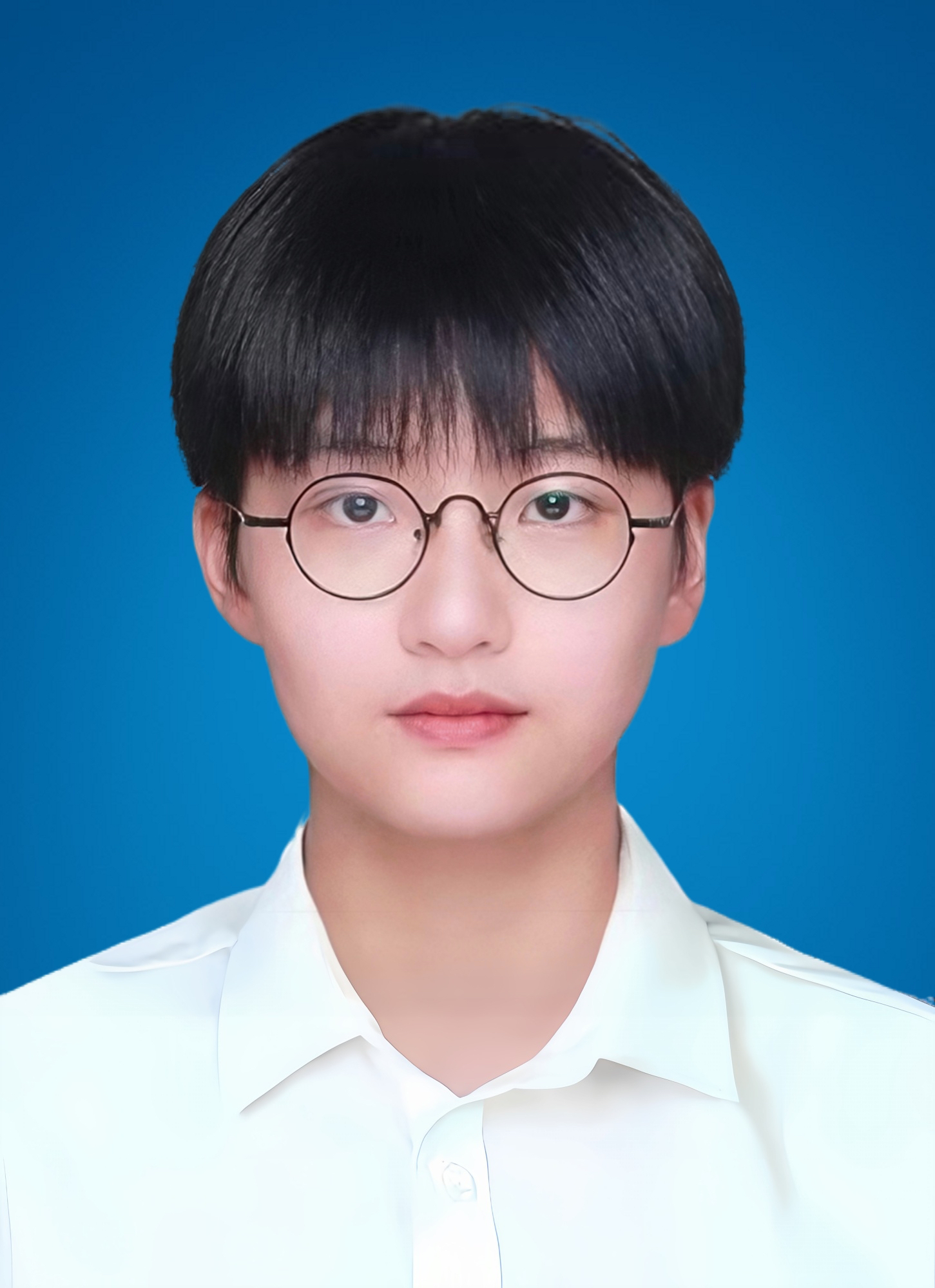 陈斯佳证件照